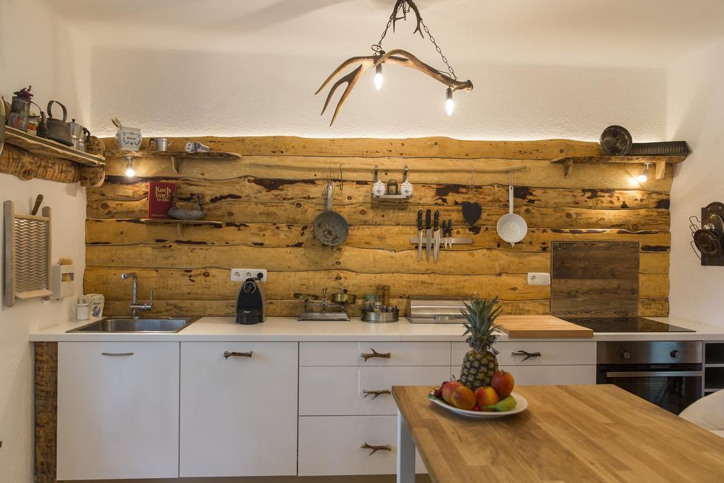 Forest Chalet, 15 Min To Salzburg Olt Town, And Most Beautiful Lakes, Secluded Location, 1,000 Sqm Garden, Mountainview, Panorama Sauna, Bath Whirlpool, Bbq&Bikes&Sunbeds For Free, Up To 10 P Golling an der Salzach Pokój zdjęcie