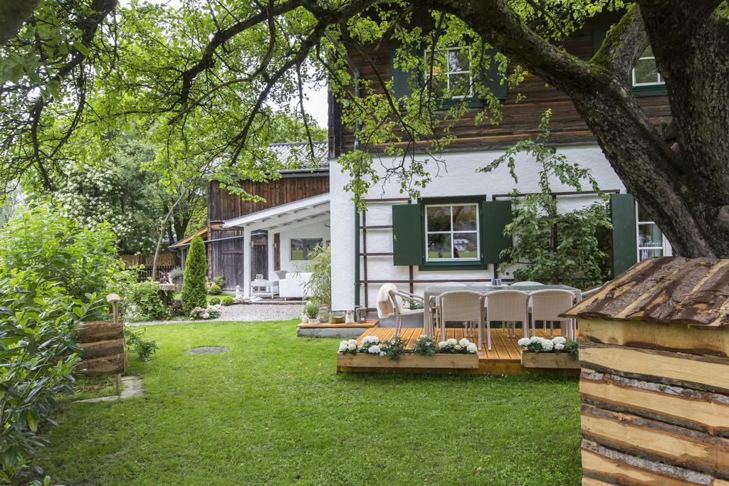 Forest Chalet, 15 Min To Salzburg Olt Town, And Most Beautiful Lakes, Secluded Location, 1,000 Sqm Garden, Mountainview, Panorama Sauna, Bath Whirlpool, Bbq&Bikes&Sunbeds For Free, Up To 10 P Golling an der Salzach Zewnętrze zdjęcie